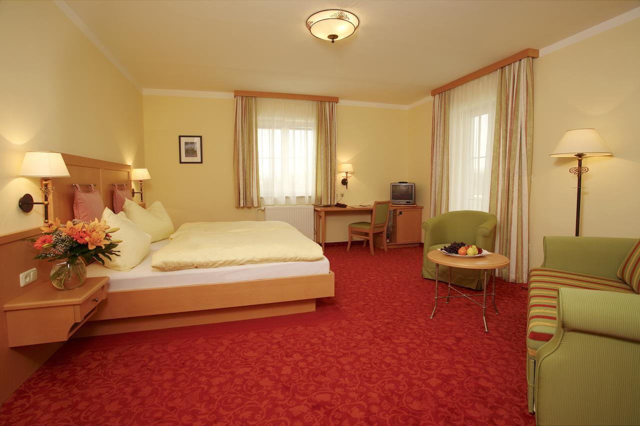 Hotel Wachau Melk Exterior photo